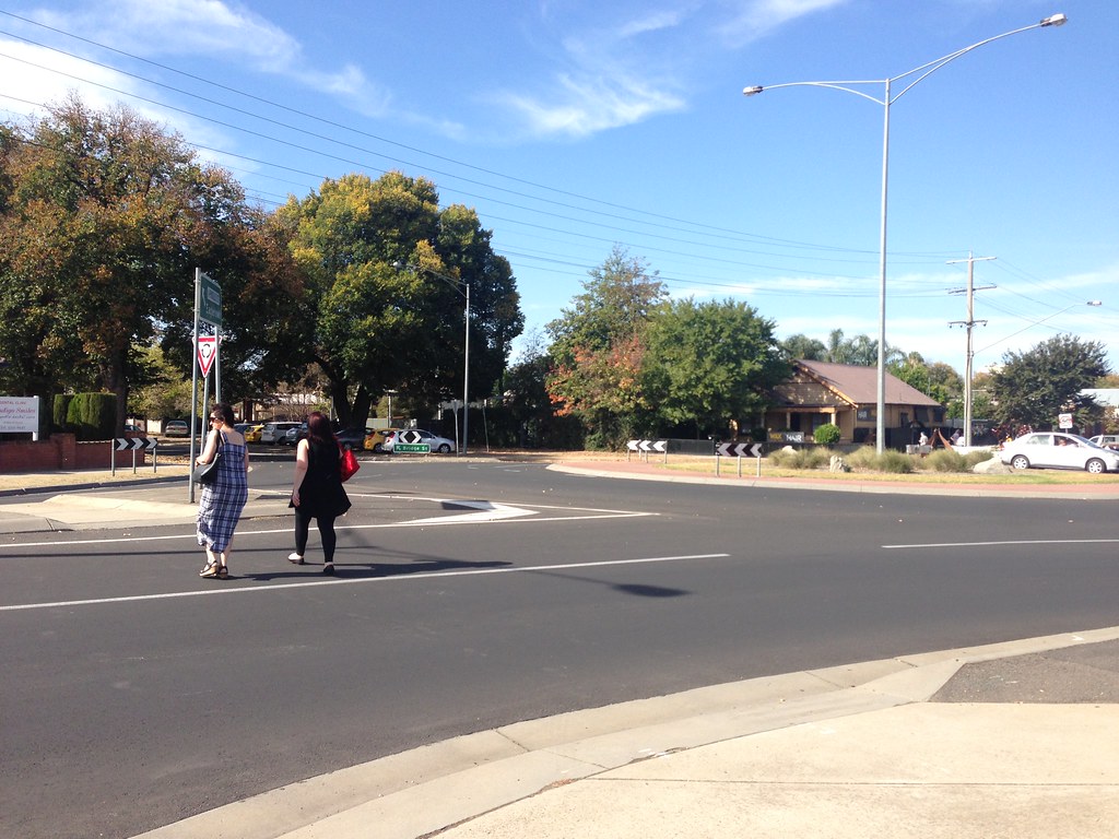People crossing multi-lane roundabout, Bendigo
